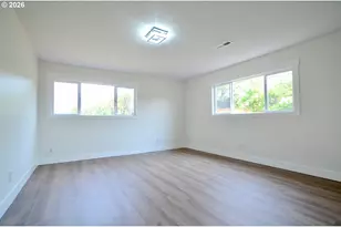 12305 SW 7th St, Beaverton, OR 97005 - Photo 9