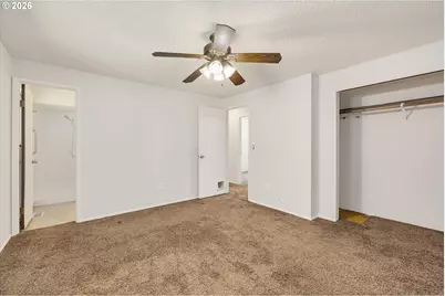 6701 SE 122nd Ave, Portland, OR 97236 - Photo 9