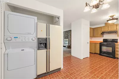 6701 SE 122nd Ave, Portland, OR 97236 - Photo 7