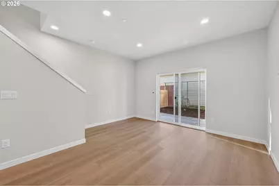 9273 E Burnside St, Portland, OR 97216 - Photo 7