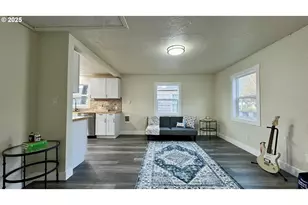 1925 Liberty St, Salem, OR 97317 - Photo 9