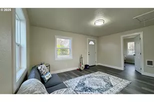 1925 Liberty St, Salem, OR 97317 - Photo 7