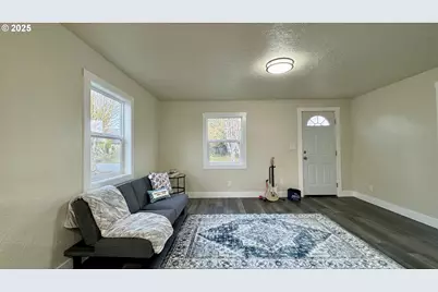 1925 Liberty St, Salem, OR 97317 - Photo 5