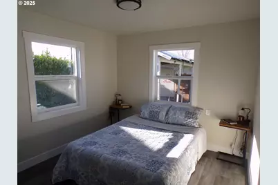 1925 Liberty St, Salem, OR 97317 - Photo 21