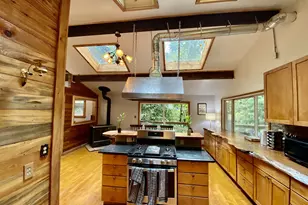 71010 E McFarland Rd, Rhododendron, OR 97049 - Photo 3