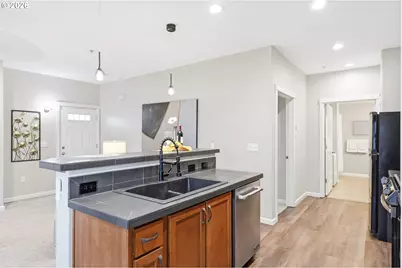 10890 NE Red Wing Way #102, Hillsboro, OR 97006 - Photo 9