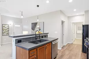 10890 NE Red Wing Way, Hillsboro, OR 97006 - Photo 9