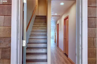 305 Avenue C, Seaside, OR 97138 - Photo 5