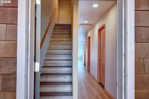 305 Avenue C, Seaside, OR 97138 - Photo 5