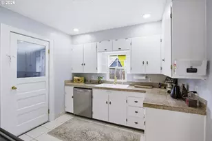 9842 SE Harold St, Portland, OR 97266 - Photo 23