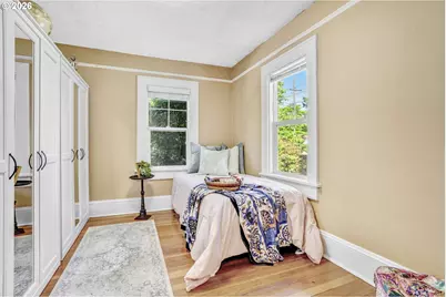 9842 SE Harold St, Portland, OR 97266 - Photo 17