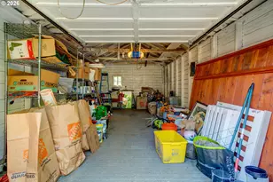 9842 SE Harold St, Portland, OR 97266 - Photo 37