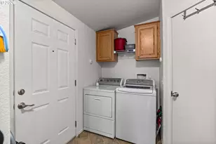 1199 N Terry St, Eugene, OR 97402 - Photo 7