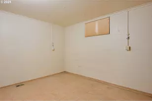 6208 SE Woodstock Blvd, Portland, OR 97206 - Photo 17