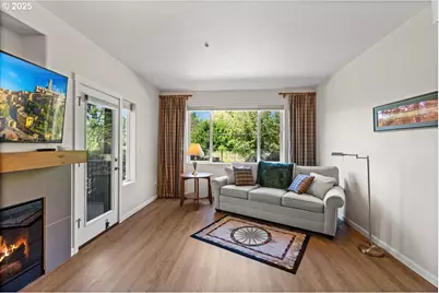 615 NW Lost Springs Ter #102, Portland, OR 97229 - Photo 13