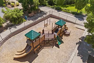 615 NW Lost Springs Terrace, Portland, OR 97229 - Photo 35