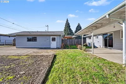 325 W N St, Springfield, OR 97477 - Photo 31