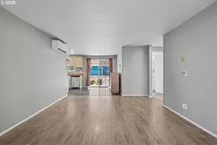 325 W N St, Springfield, OR 97477 - Photo 7