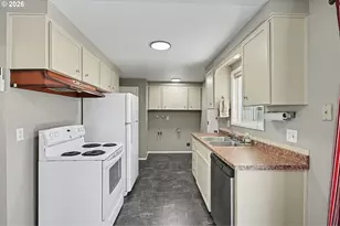 325 W N St, Springfield, OR 97477 - Photo 13