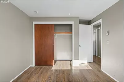 325 W N St, Springfield, OR 97477 - Photo 25