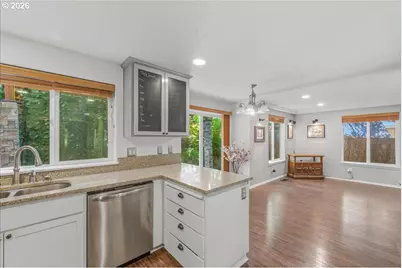 19240 SW Rosedale Ct, Beaverton, OR 97007 - Photo 9