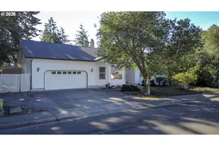 2284 21st St, Florence, OR 97439 - Photo 7