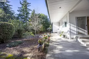 2284 21st St, Florence, OR 97439 - Photo 37