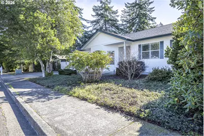 2284 21st St, Florence, OR 97439 - Photo 5