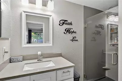 44 Eagle Crest Dr #18, Lake Oswego, OR 97035 - Photo 15