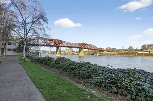 910 NW Naito Pkwy, Portland, OR 97209 - Photo 23