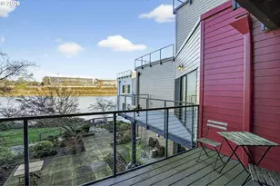 910 NW Naito Pkwy, Portland, OR 97209 - Photo 5