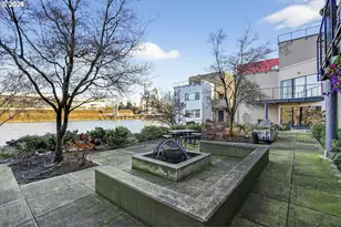 910 NW Naito Pkwy, Portland, OR 97209 - Photo 21