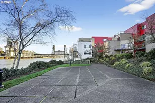 910 NW Naito Pkwy, Portland, OR 97209 - Photo 19