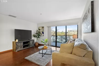 910 NW Naito Pkwy #i18, Portland, OR 97209 - Photo 3