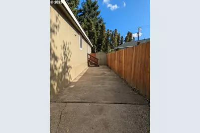 9700 SW Tualatin Rd #5, Tualatin, OR 97062 - Photo 13