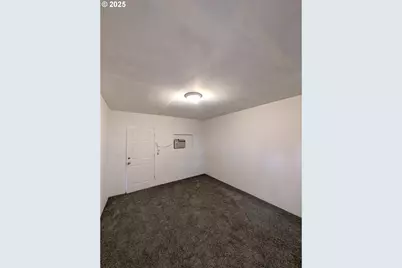 9700 SW Tualatin Rd #5, Tualatin, OR 97062 - Photo 29