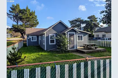 293 N Empire Blvd, Coos Bay, OR 97420 - Photo 7