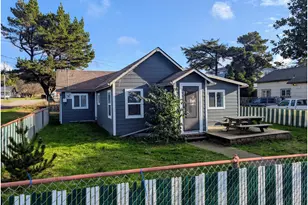 293 N Empire Blvd, Coos Bay, OR 97420 - Photo 7