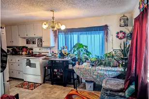 293 N Empire Blvd, Coos Bay, OR 97420 - Photo 9