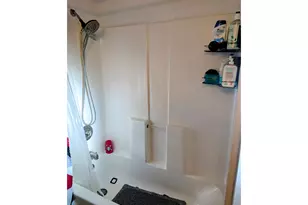 293 N Empire Blvd, Coos Bay, OR 97420 - Photo 19