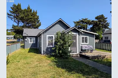 293 N Empire Blvd, Coos Bay, OR 97420 - Photo 3