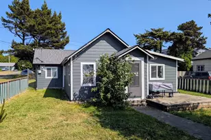 293 N Empire Blvd, Coos Bay, OR 97420 - Photo 3