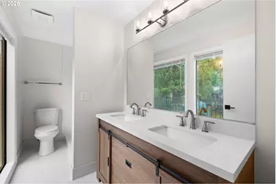 275 NE Scott Dr, Gresham, OR 97030 - Photo 17