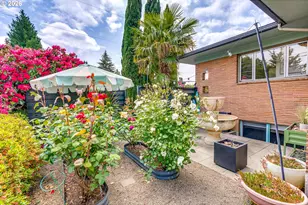4235 SE Woodward St, Portland, OR 97206 - Photo 37