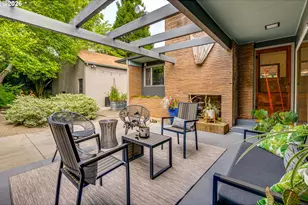 4235 SE Woodward St, Portland, OR 97206 - Photo 31