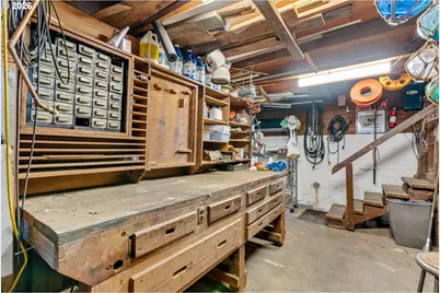4235 SE Woodward St, Portland, OR 97206 - Photo 41