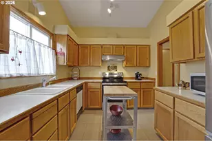 17300 SW Lisa St, Beaverton, OR 97006 - Photo 11