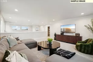 708 Magnolia Ave, Woodburn, OR 97071 - Photo 41