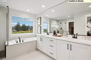 708 Magnolia Ave, Woodburn, OR 97071 - Photo 5