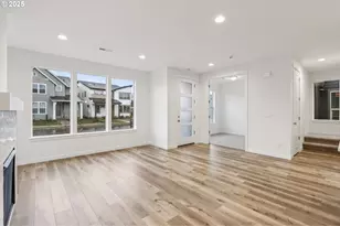 8246 SE Orion Ln, Hillsboro, OR 97123 - Photo 13